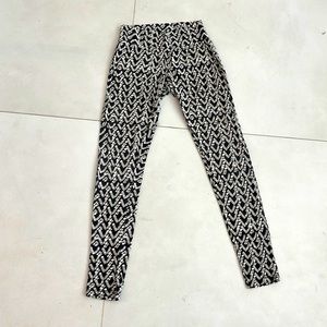 Cute soft fabric leggings. Can be workout or on days off